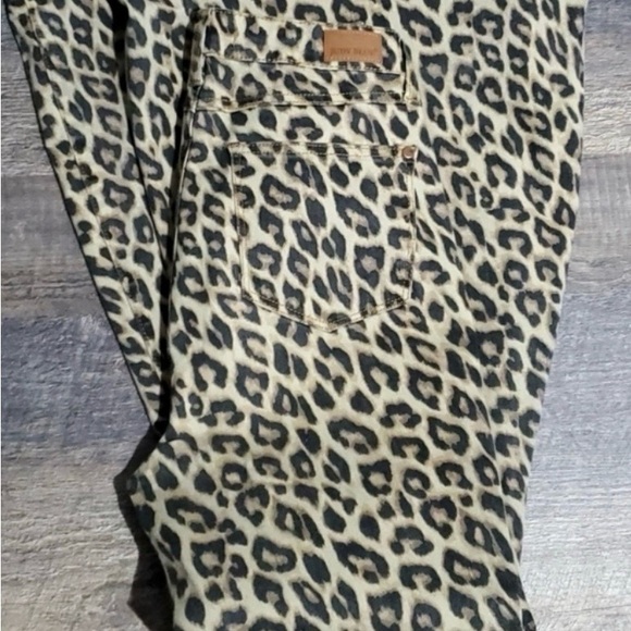 Judy Blue Super Flare Bell Bottom Jeans Denim Leopard Cheetah Cowgirl Bohemian - Picture 4 of 6